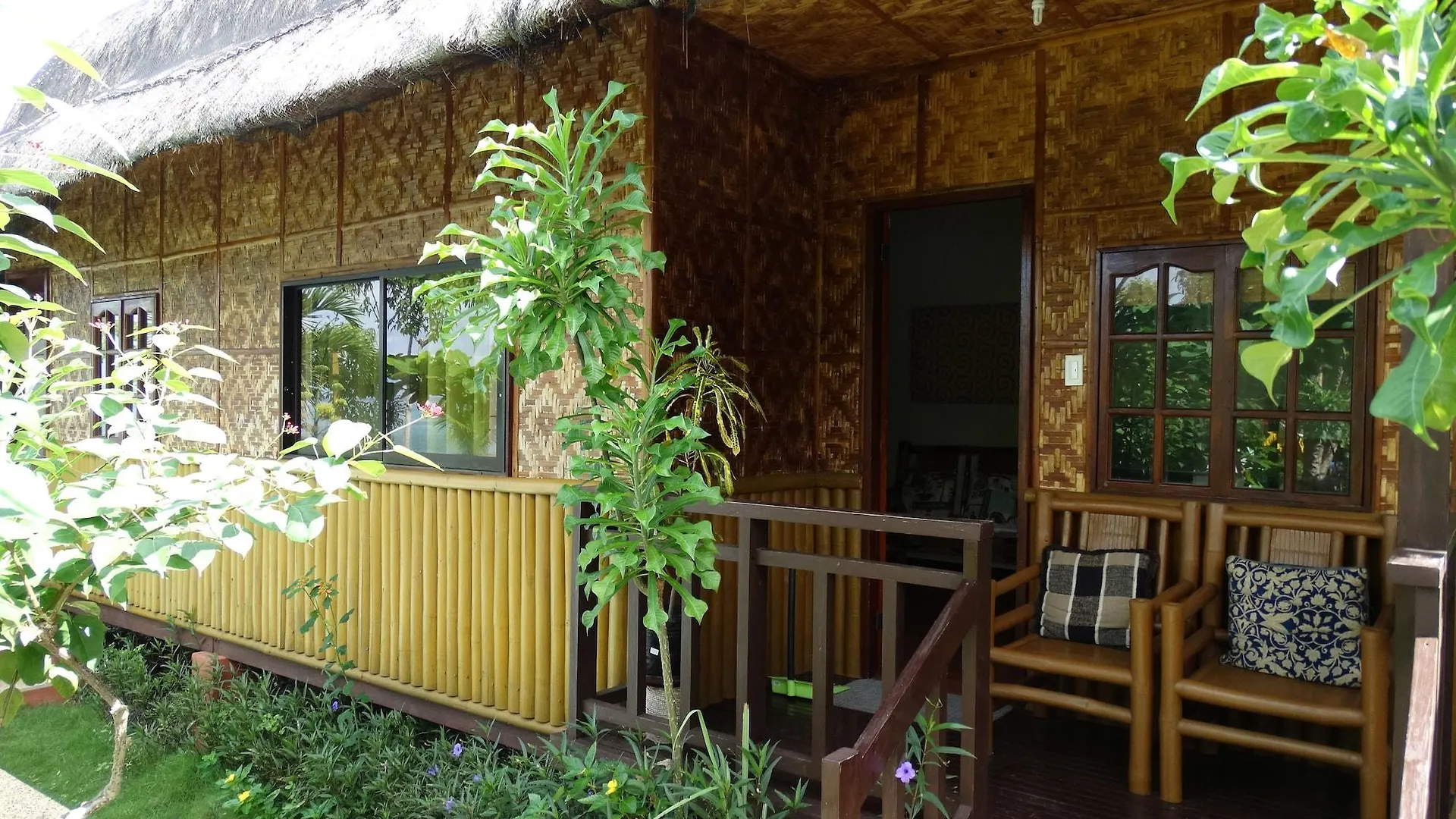 Villa De Gloria Tabalong Hotel